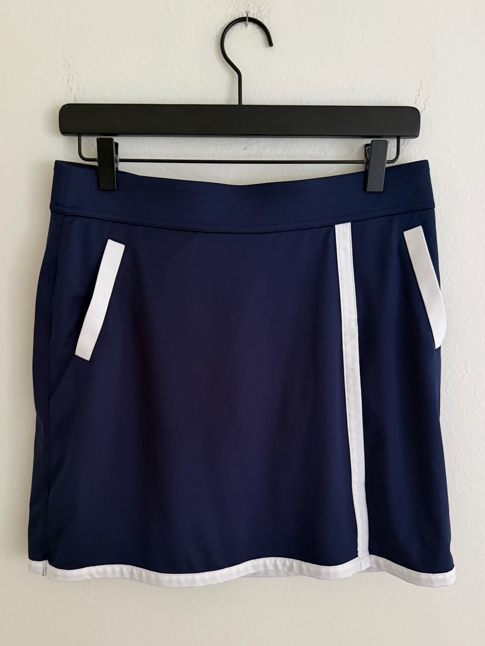 Belyn Key Navy and White Contrast Trim Golf Skort